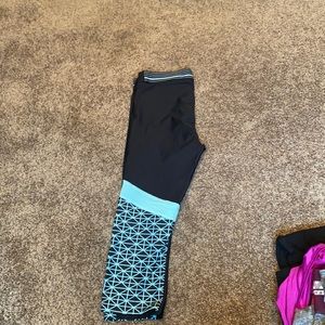 Under Armour Capri workout pants, spandex